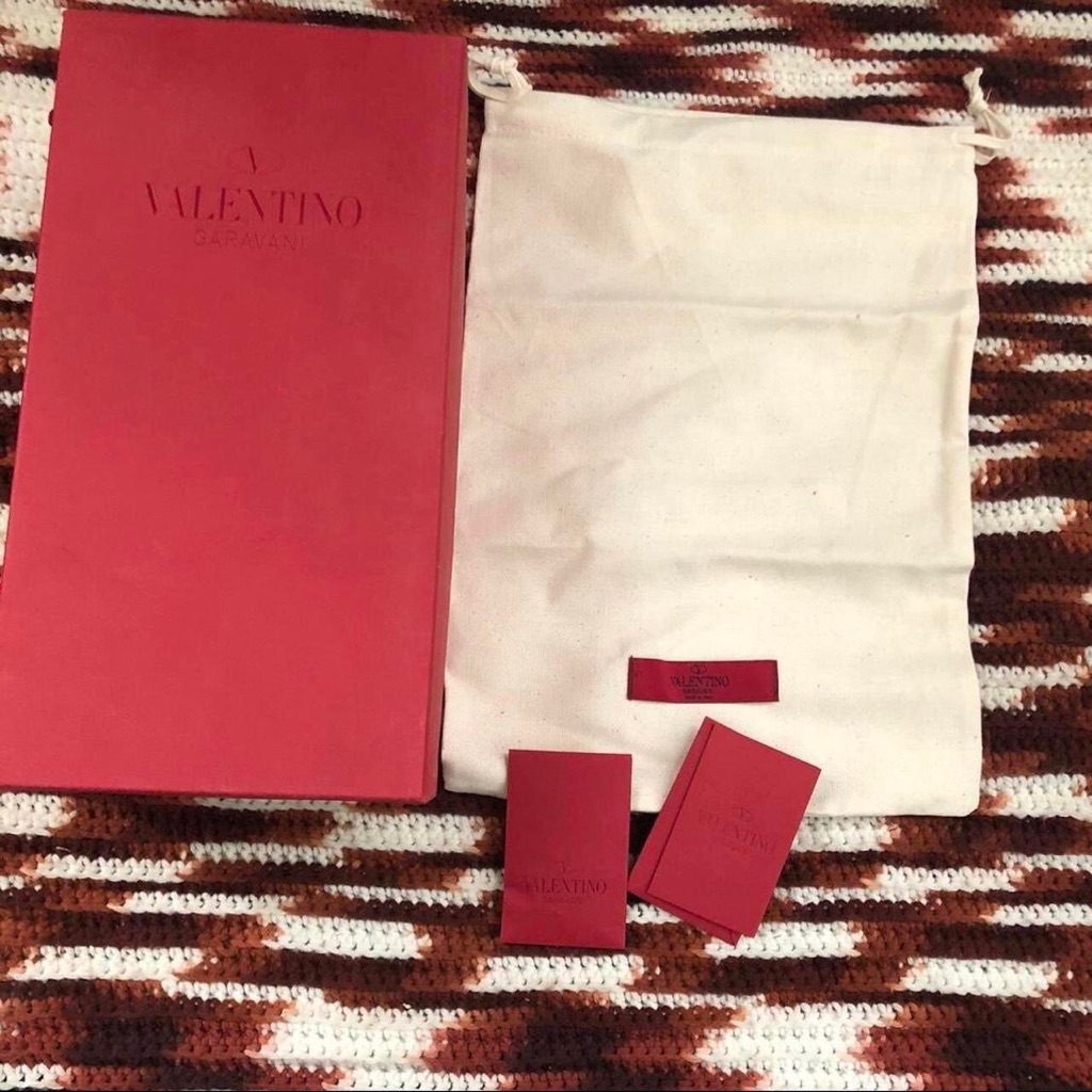 Valentino Garavani Empty Gift Storage Shoe Box Red W Dust Bag Cards Authentic
